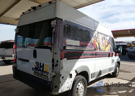 2014 Ram Promaster 2500 High Roof z USA, uszkodzony, nr VIN 3C6TRVCG9EE107689